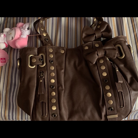 Not Sold yet! NWOT Samantha Thavasa Disney Winnie The Pooh Bag! - Picture 2 of 6